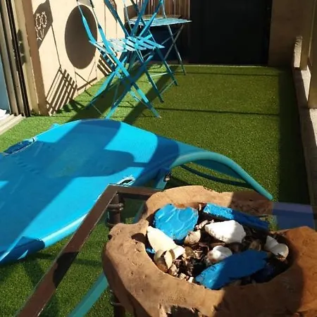Apartamento Luxurious In 450m From Sea With Terrace And Air Conditioning And Private Parking *